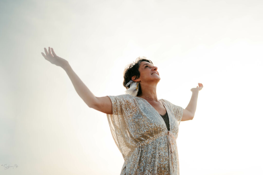 caroline gauthier transformation personnelle connection a plus grand que soi developper son intuition